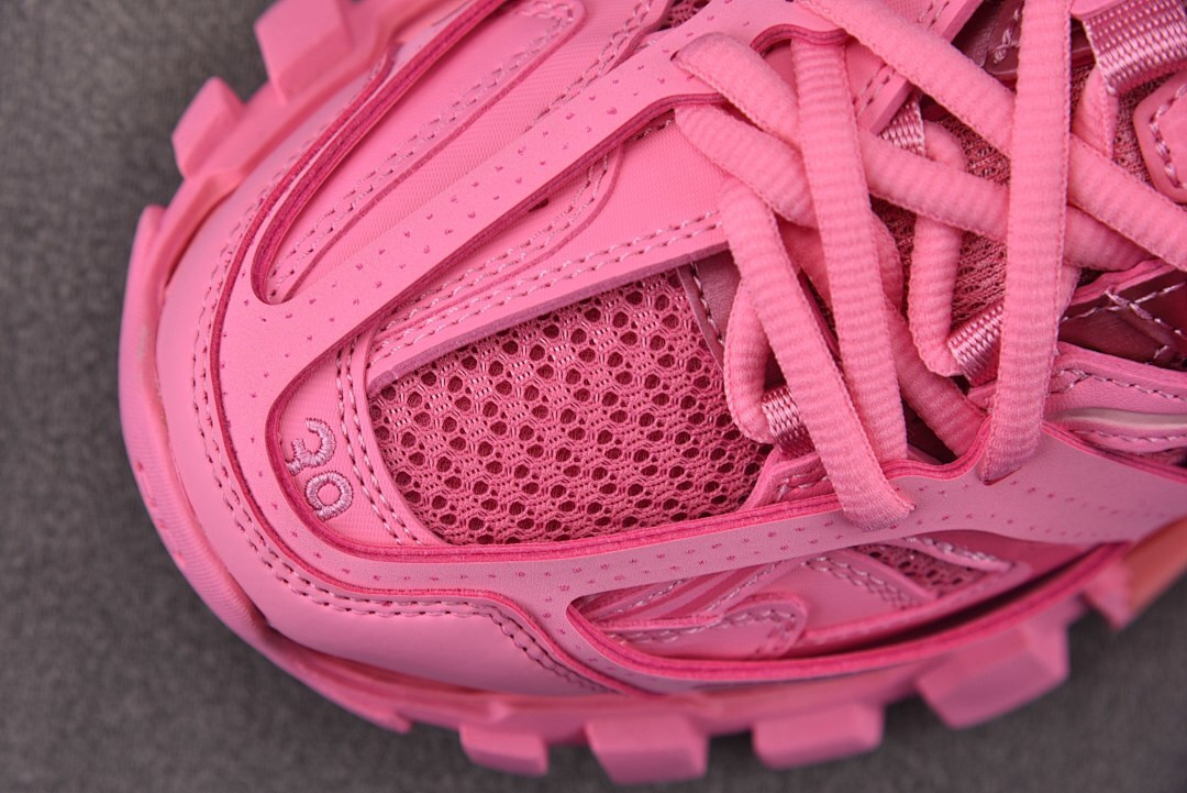 BC TRACK SNEAKER
