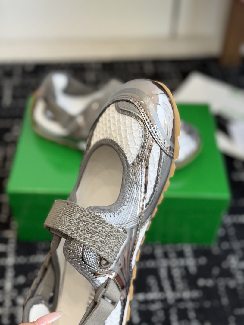 B0tt*ga Ven*ta Orbit Sneaker