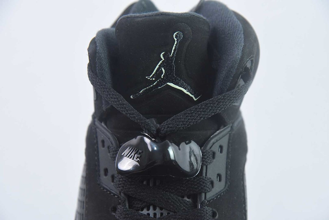 Air Jordan 5 Retro