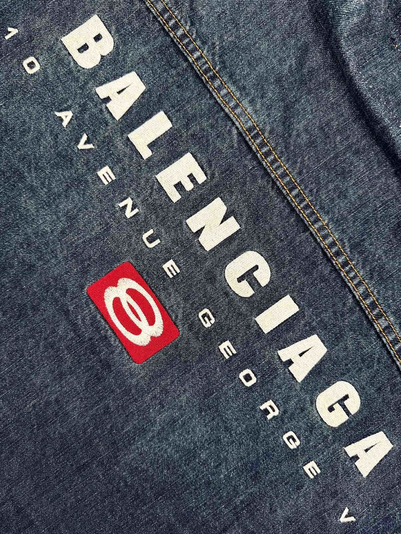 Ba1en*iaga Clothes