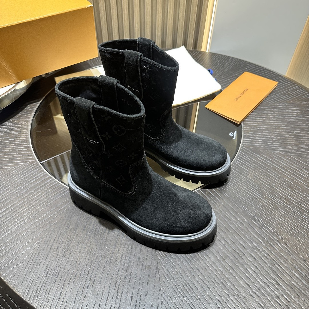 LVT BOOTS