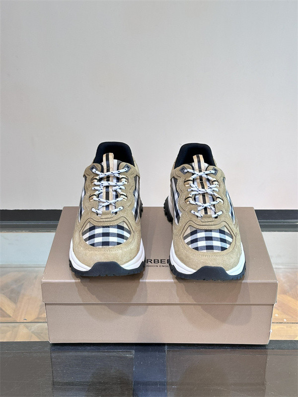 B**rry sneaker