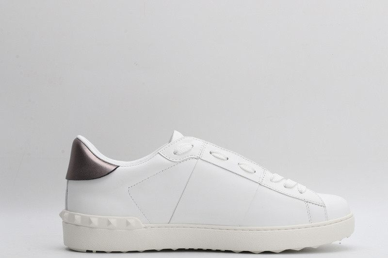 Va1e*ntin0 garavani sneaker