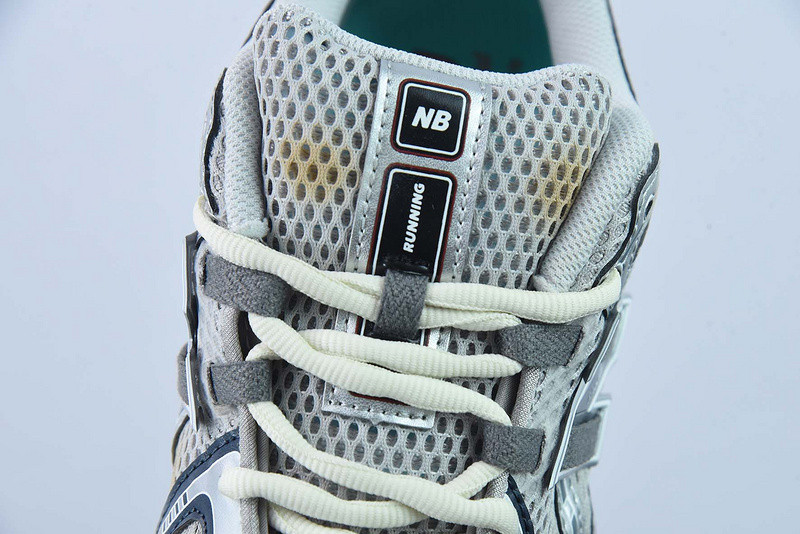 new balance sneaker