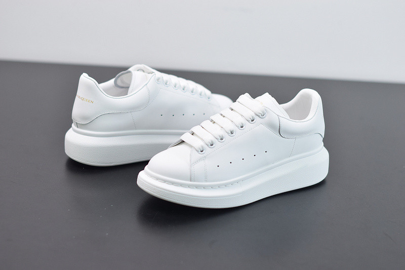 alexer mceen sneakers