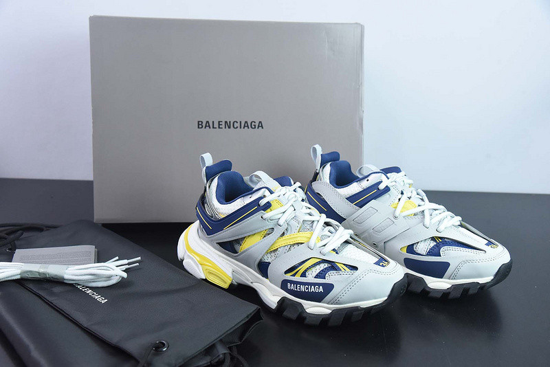 bc track sneaker