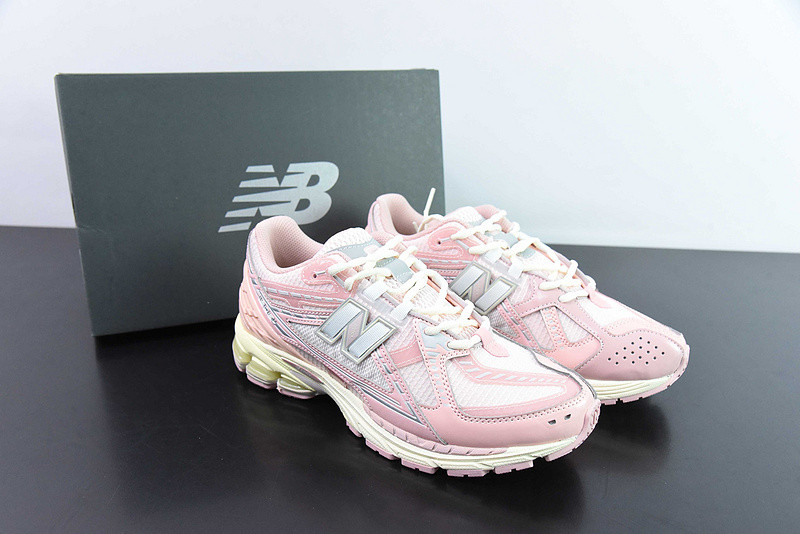 new balance sneaker