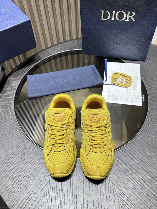 dio* sneaker