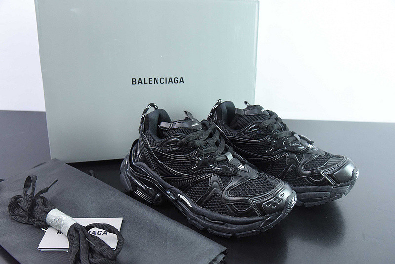Ba*len*cia*ga runner sneaker