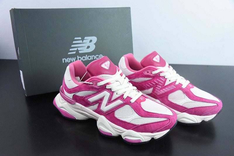 NEW BALANCE SNEAKER