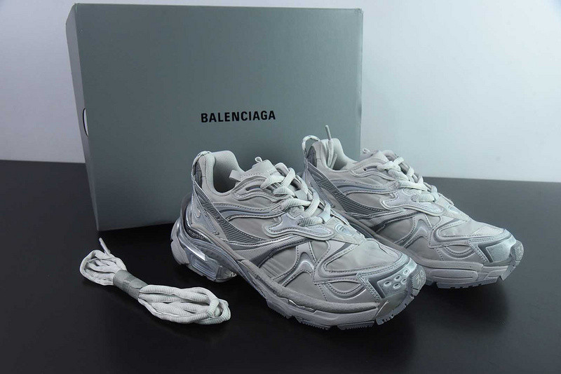 Ba1en*iaga Runner Sneaker