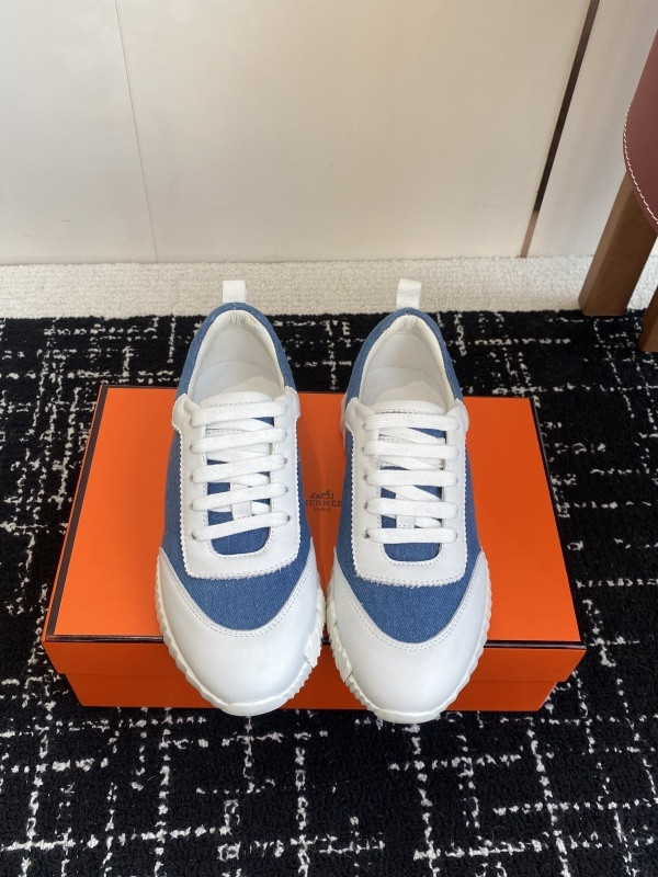 H**me5 sneaker