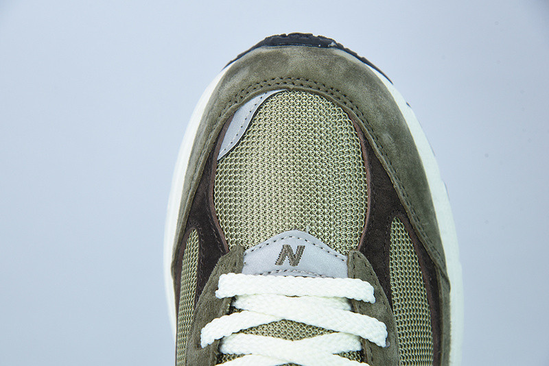 new balance sneaker