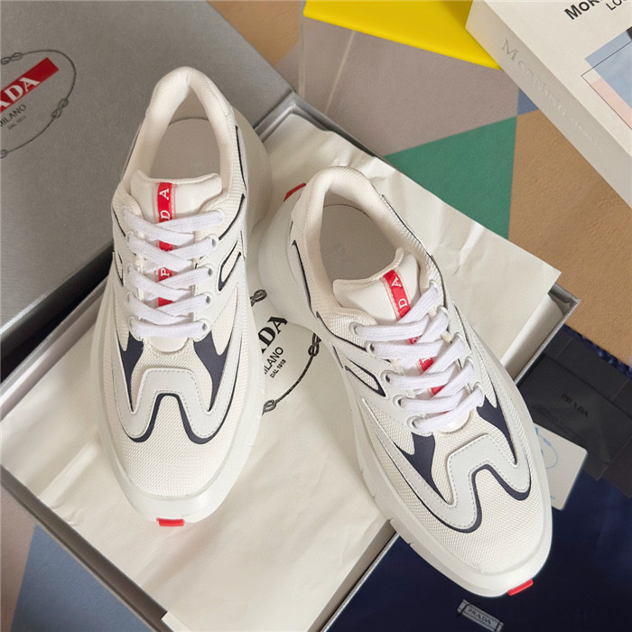 pr sneaker
