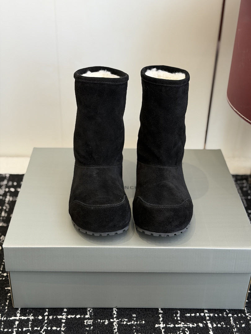 BC BOOTS