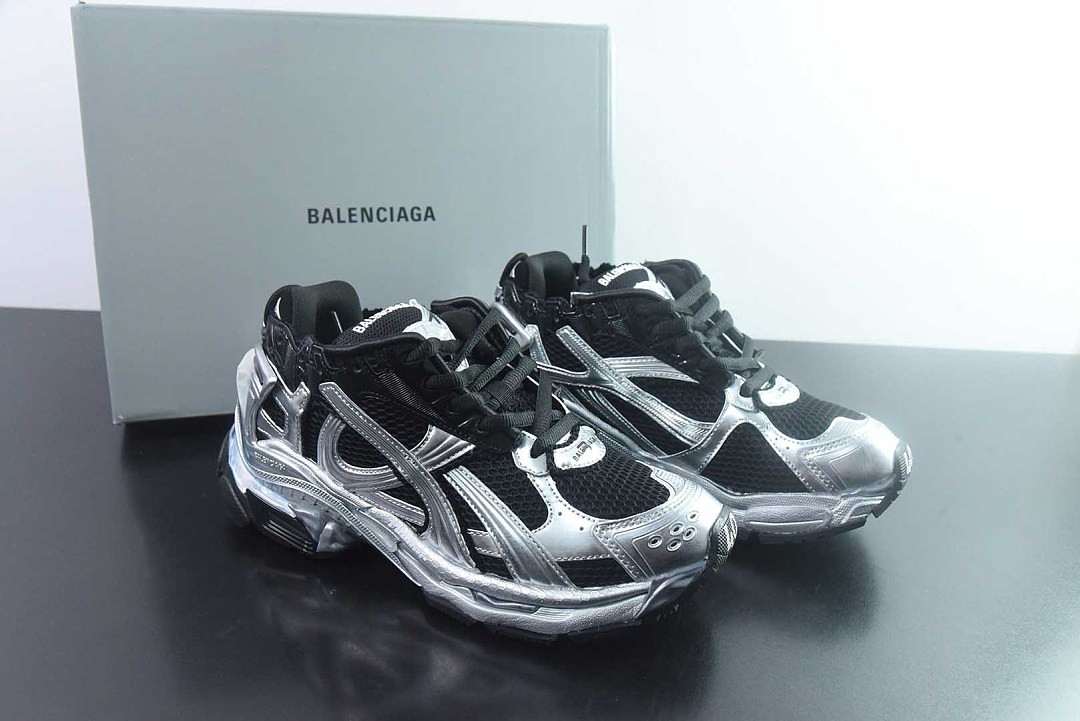Ba1en*iaga Runner Sneaker LED