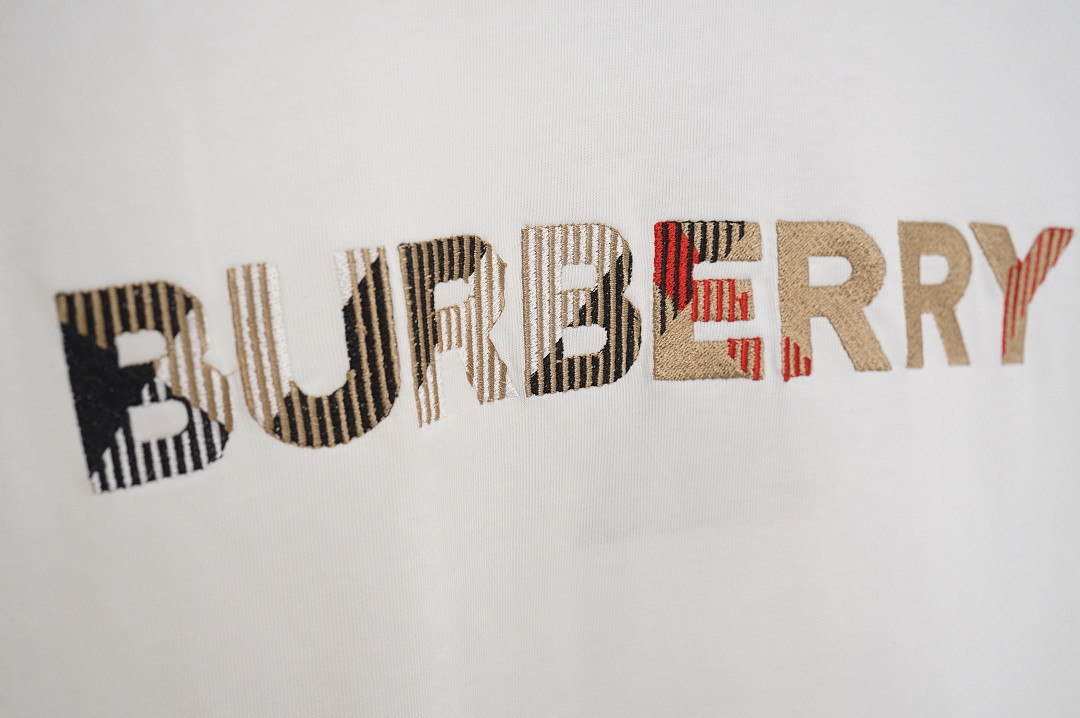 Bv*b*rry Clothes