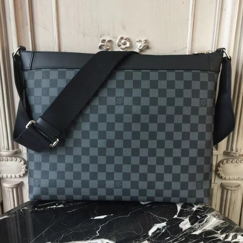 LVT PURSE