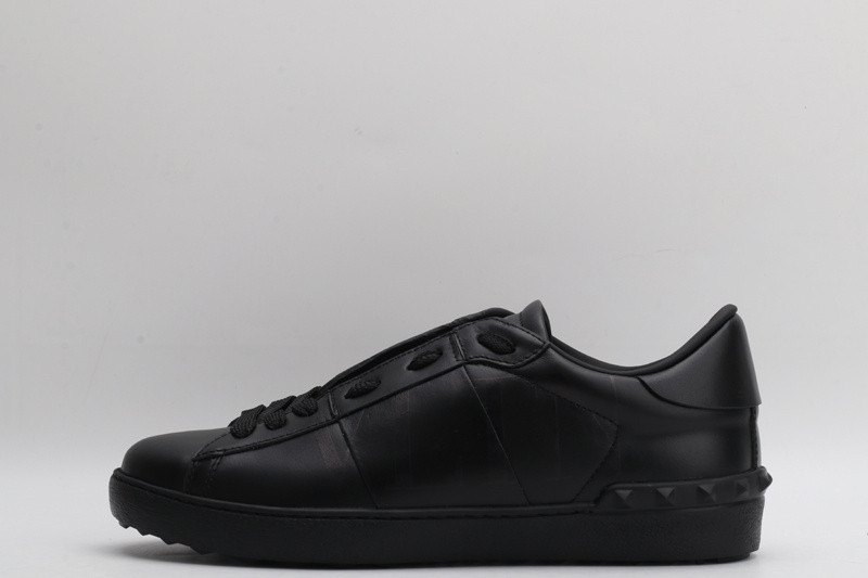 Va1e*ntin0 garavani sneaker