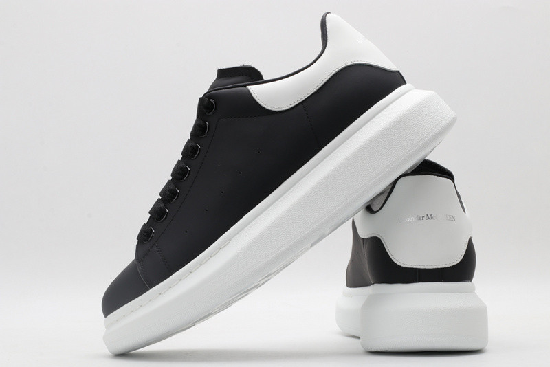 alexer mceen sneakers
