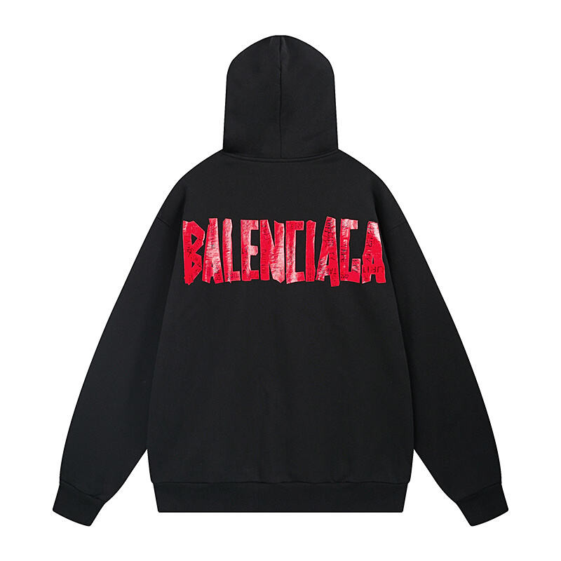 Ba1en*iaga clothes