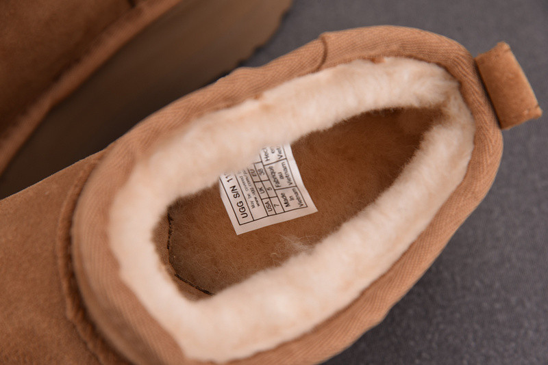 UGG