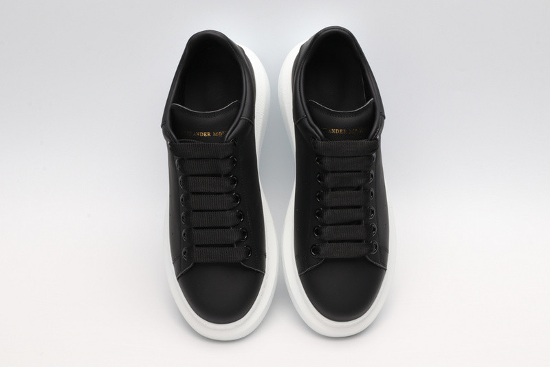 alexer mceen sneakers