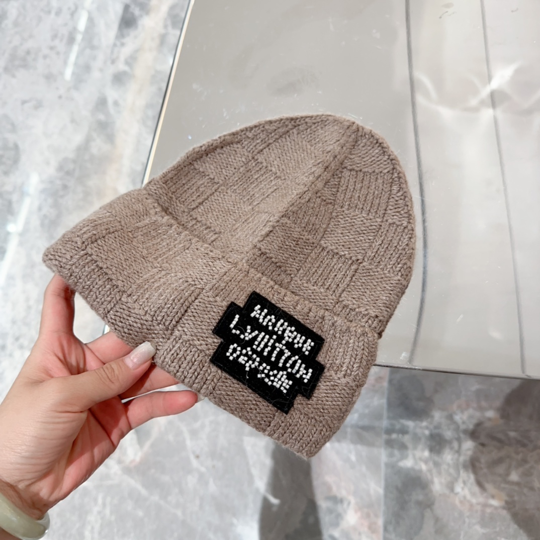 lvt Hat