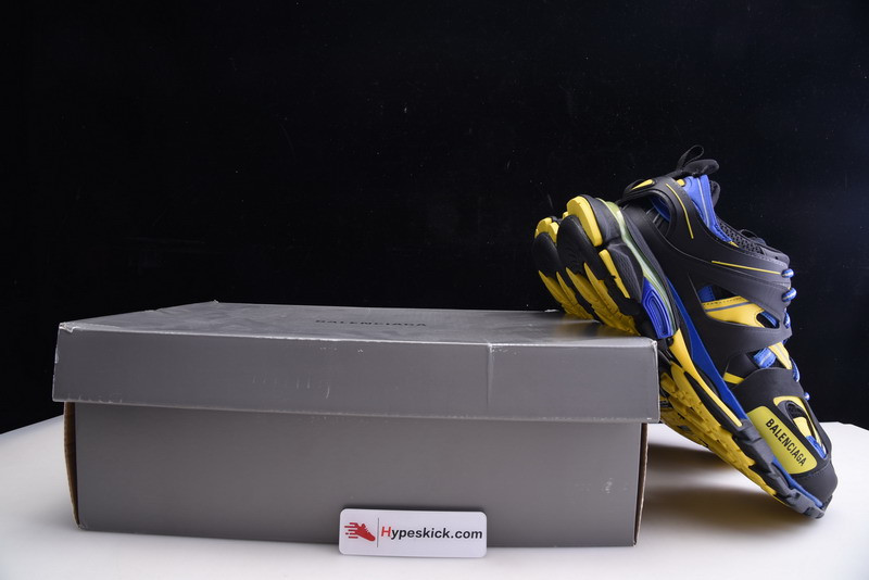 bc track sneaker