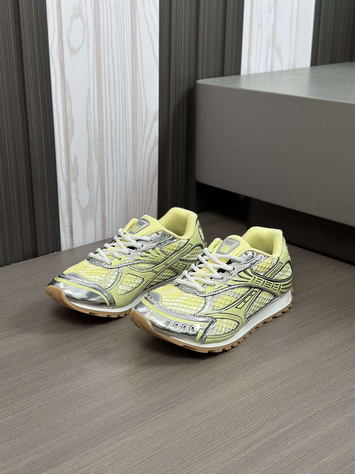 Bo*te*ga ve*ne*ta orbit sneaker