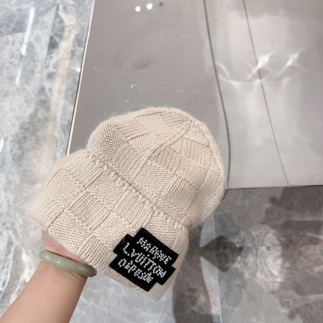 lvt Hat