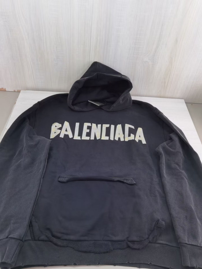 Balenciag**a CLOTHES BAC00001