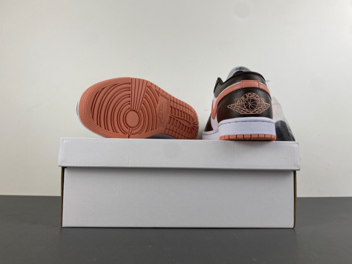 Air Jordan 1 Low WMNS 