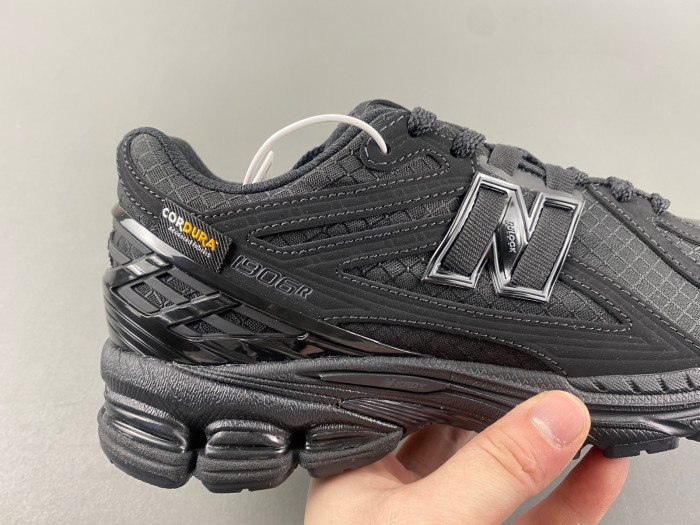 New Balance 1906R Cordura 