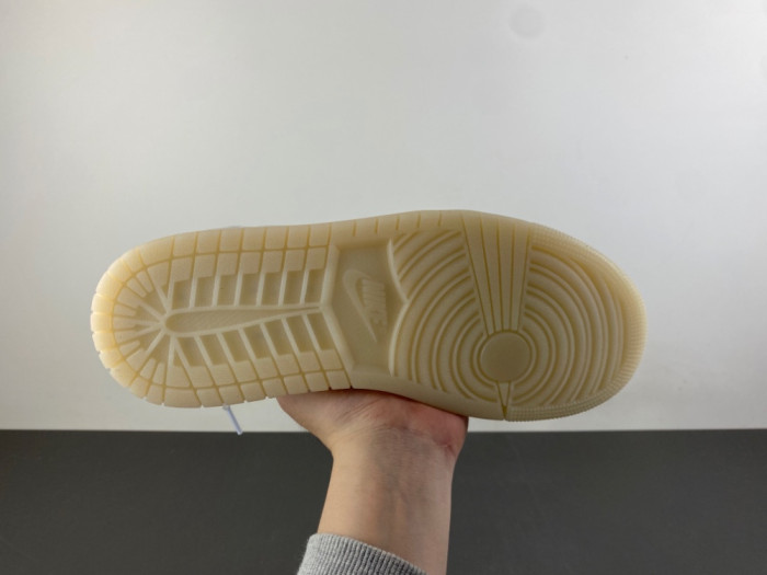 Air Jordan 1 Retro Low OG 