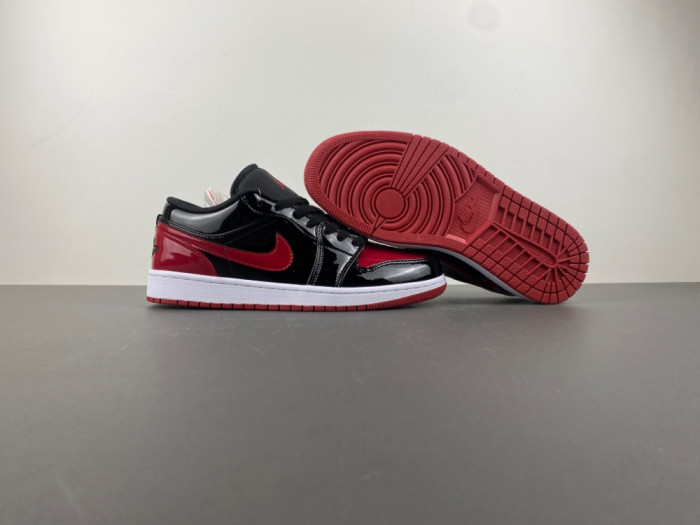 Air Jordan 1 Low 