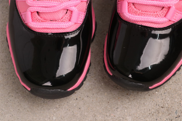 Air Jordan 11 pink