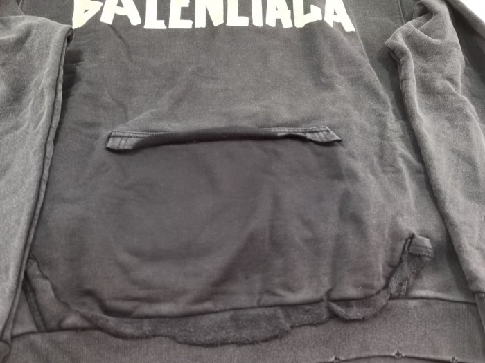 Balenciag**a CLOTHES BAC00001
