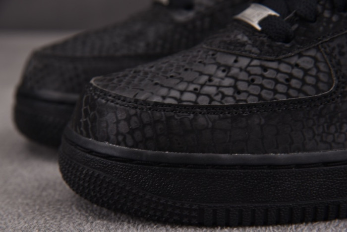 Kobe Bryant x Nike Air Force 1 Low “Triple Black” IB0018-003