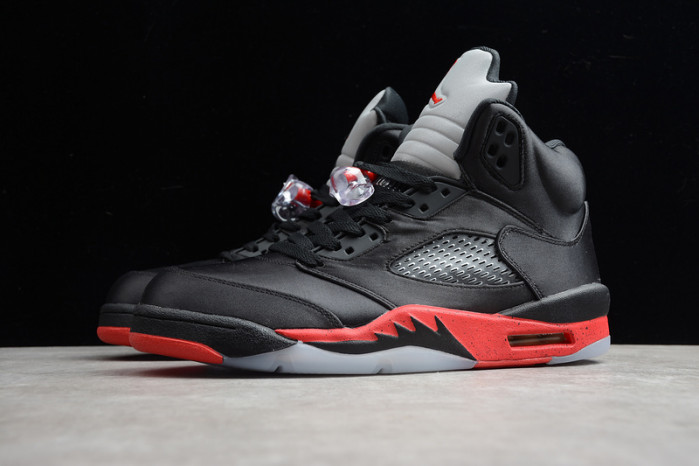 AIR JORDAN 5 RETRO "SATIN BRED" 136027-006