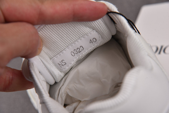 D10r b33 sneakers b330024