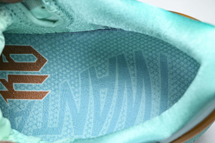 Jalen Brunson x Nike Kobe 6 "Statue of Liberty" 2025 IQ5774-300