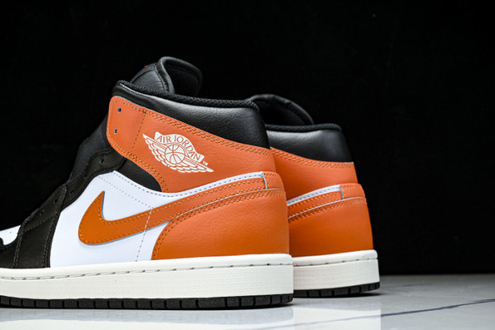 Air Jordan 1 Mid Black Toe Orange DQ8426-801