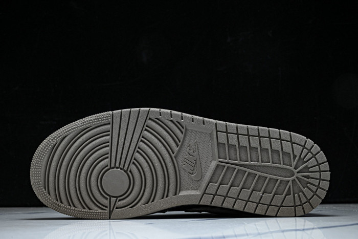 Nike Air Jordan 1 Low SE 