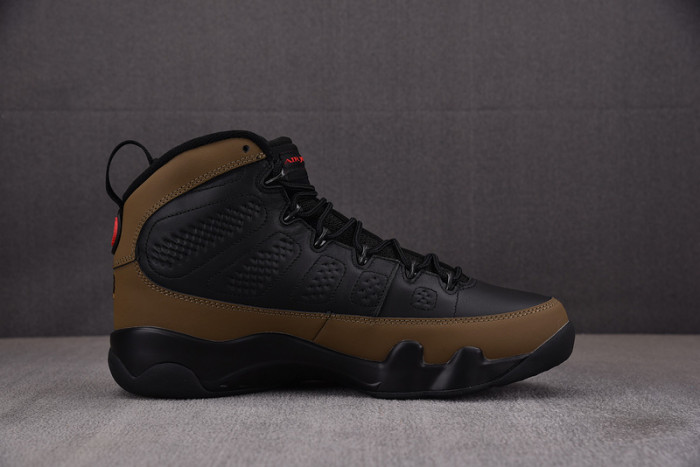 Air Jordan 9 Retro