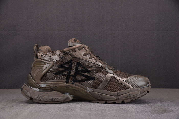 RUNNER SNEAKER RS121