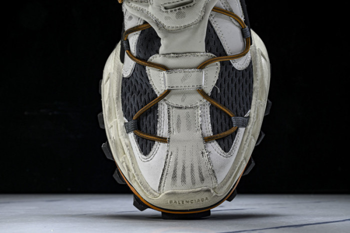 Ba1en*iaga hike sneaker beige&orange