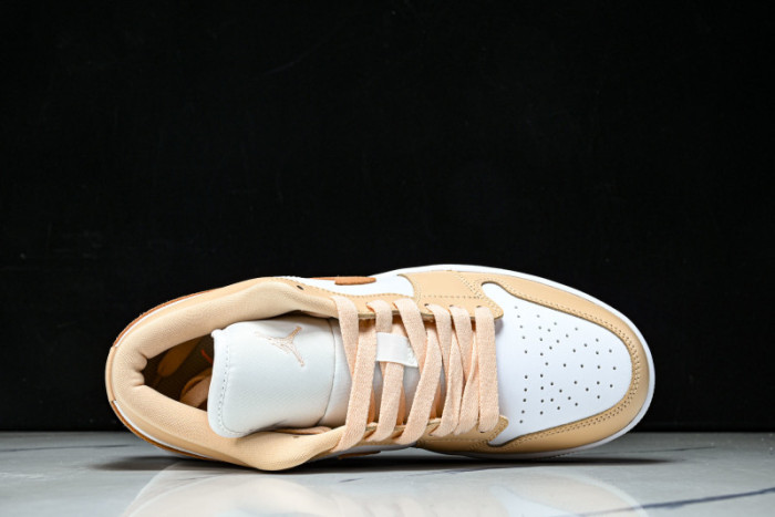 Wmns Air Jordan 1 Low 