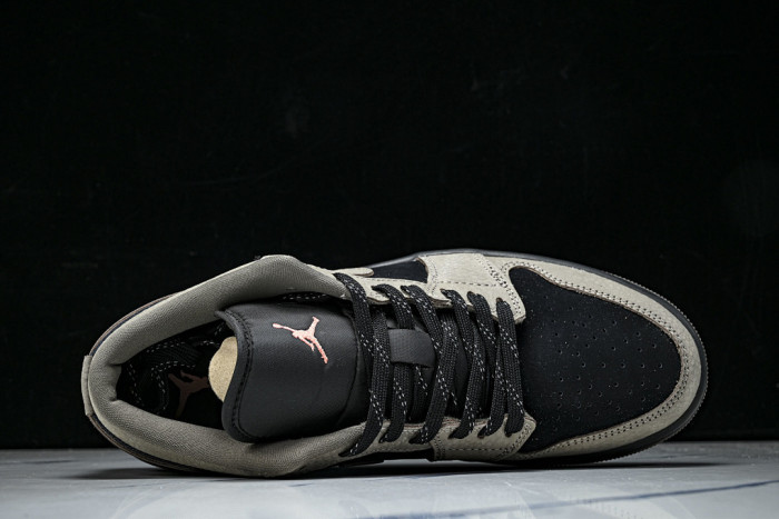 Nike Air Jordan 1 Low SE 