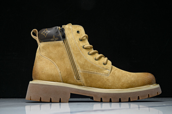 LV BOOTS L000061